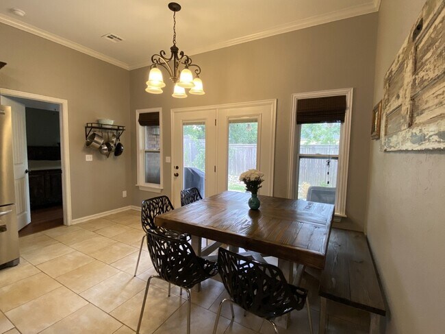 Building Photo - 10713 Masters Cir