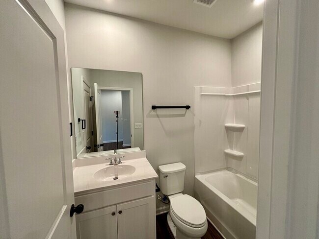 Building Photo - 1465 Creekside Cir NW