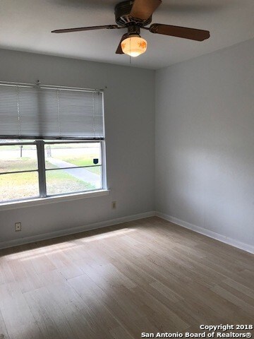 Building Photo - 4539 Eisenhauer Rd