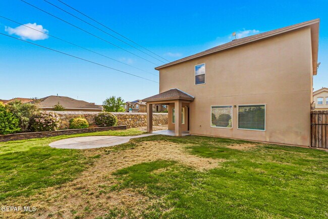 Building Photo - 3144 Hidden Creek Dr