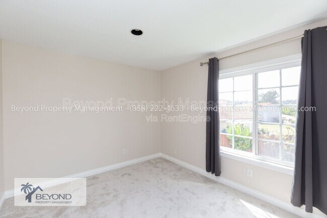 Building Photo - 1595 Avenida De Los Lirios