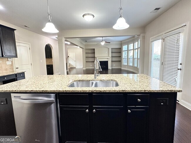 Building Photo - 5605 Upper Creek Ct