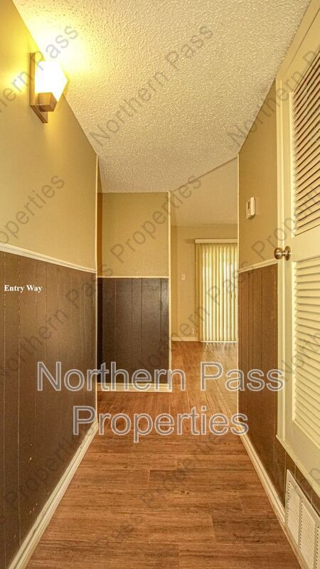 Building Photo - 4900 Sagittarius Ave