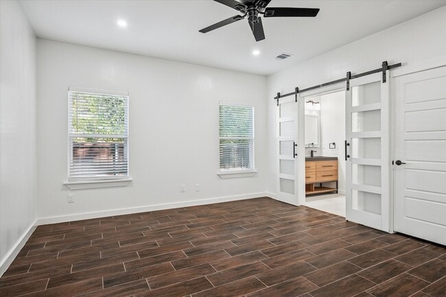 Building Photo - 329 S 2nd St