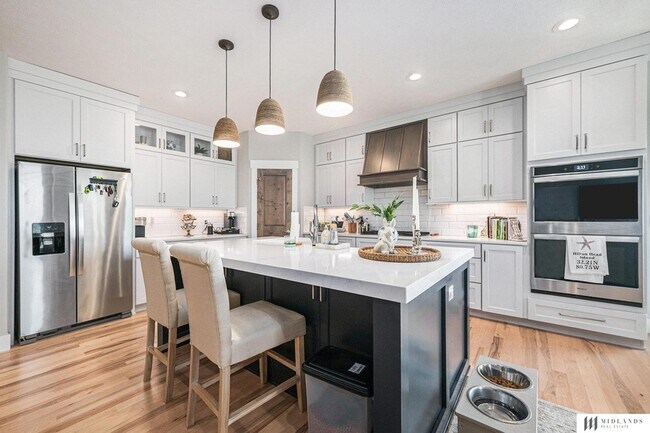 Building Photo - 11976 S 118th Ave