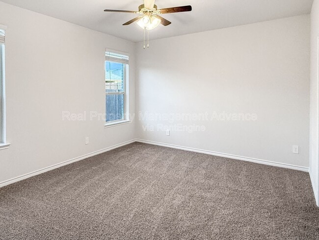 Building Photo - 2021 Ozark Hls Ln