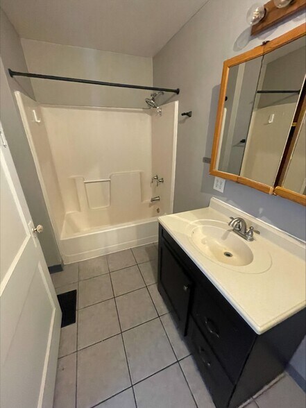 Building Photo - 2340 S Wapak Rd