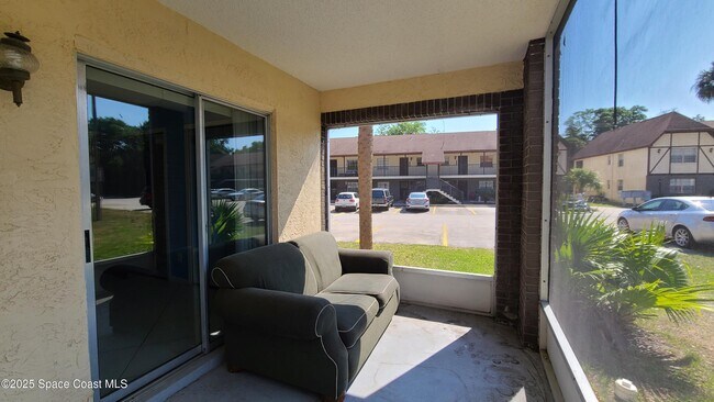 Building Photo - 3100 Sir Hamilton Cir
