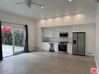 Building Photo - 429 S Gretna Green Way