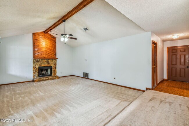 Building Photo - 8167 Sable Woods Dr N
