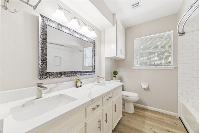 Building Photo - 1502 Big Horn Dr