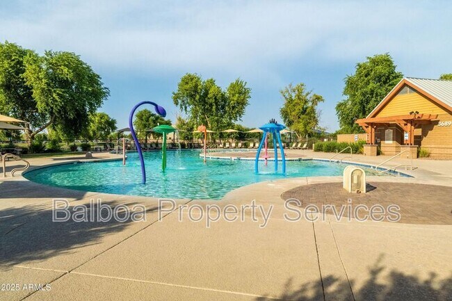 Building Photo - 4203 E Los Altos Rd