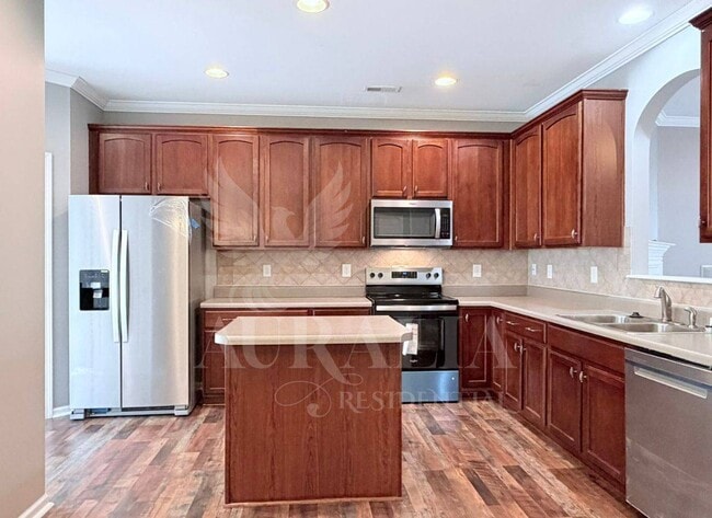 Building Photo - 705 Keystone Park Dr