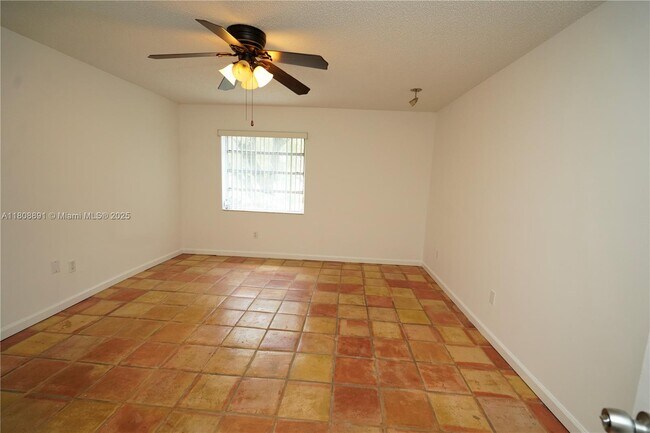 Building Photo - 15402 SW 85th Terrace