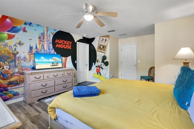 Building Photo - 17833 Woodcrest Way