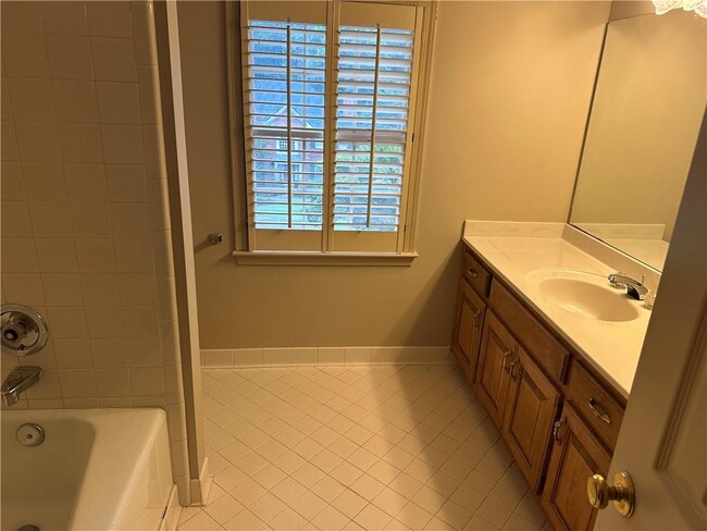 Building Photo - 3741 Bays Ferry Way
