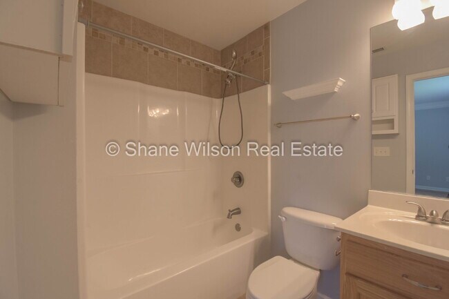 Building Photo - 4-Bedroom home in Tunnel Hill