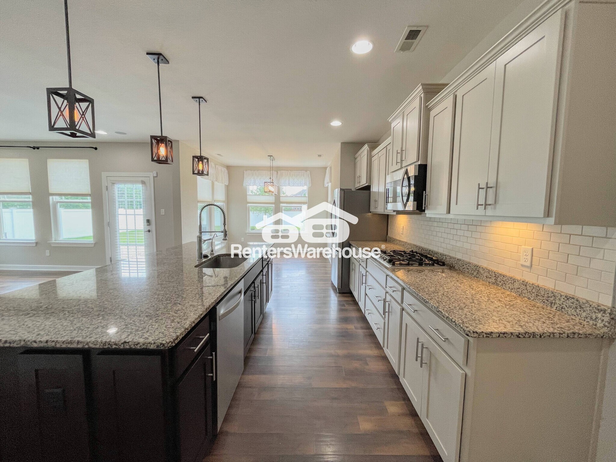 Building Photo - 1421 Thrasher Lndg
