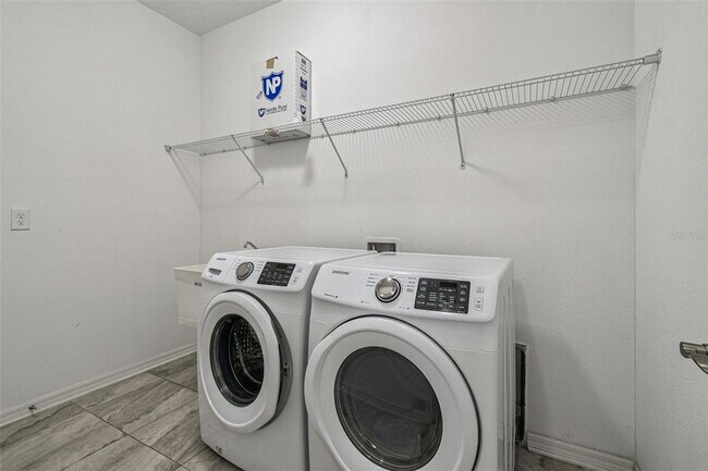 Building Photo - 10752 Green Harvest Dr.