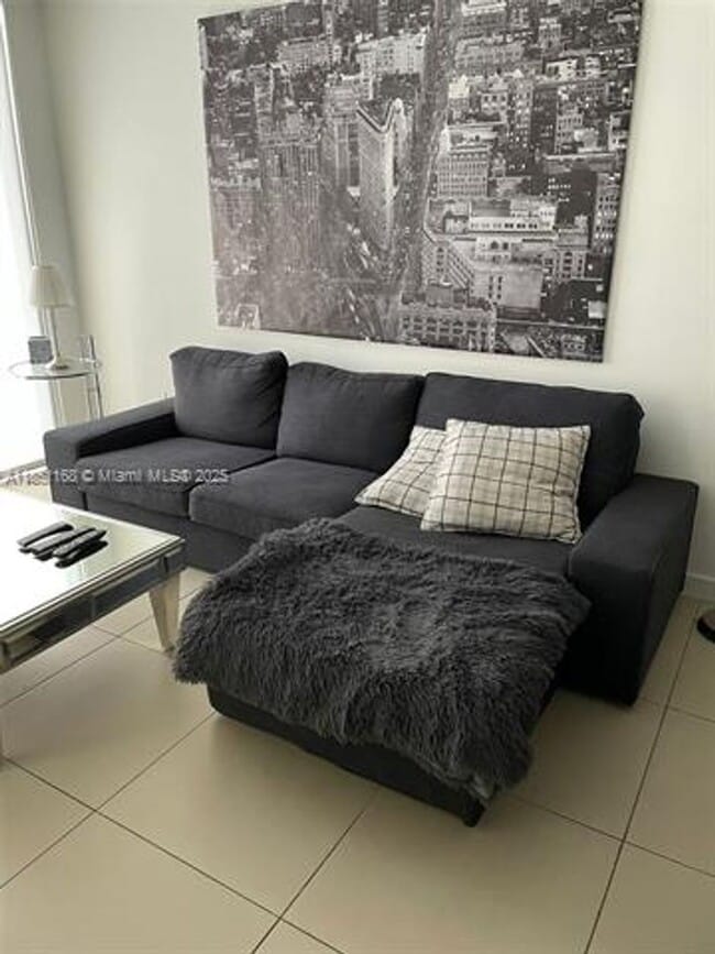 Building Photo - 31 SE 6th St