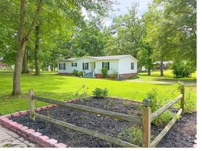 Building Photo - 3-Bedroom Home on Quiet Corner in Burkeville!