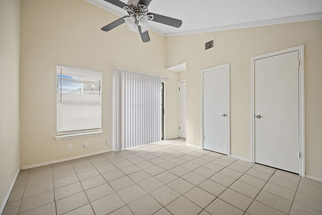 Building Photo - 4130 Hunters Sun Dr