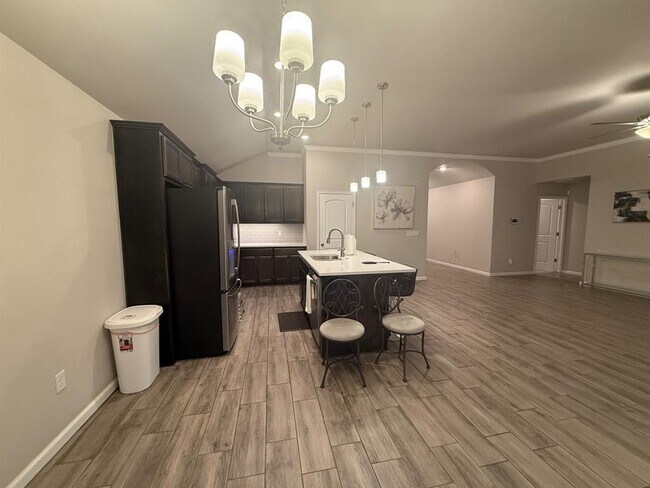 Building Photo - 7712 Windstone Dr