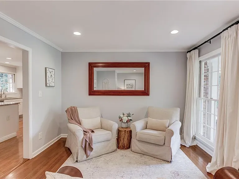 Building Photo - 649 Winder Hwy