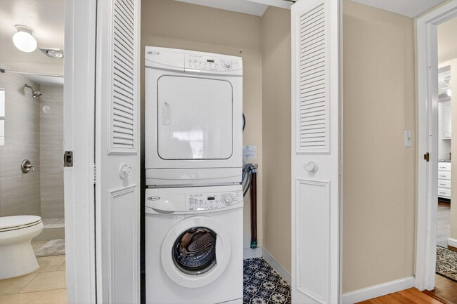 Building Photo - 3661 Viale Matera