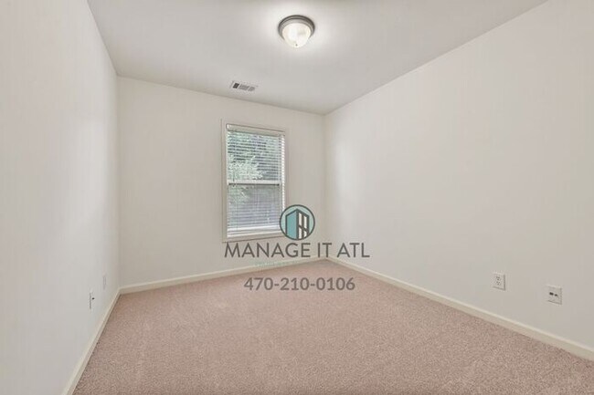 Building Photo - 3 Bedroom Townhome in Alpharetta