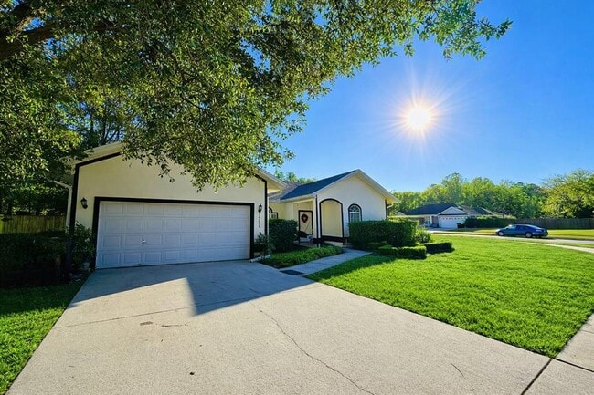 Building Photo - 14271 NW 10th Rd