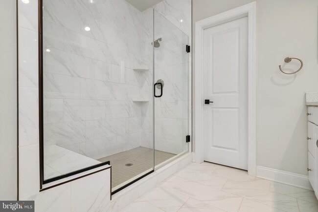 Building Photo - 8631 St Anthony Dr