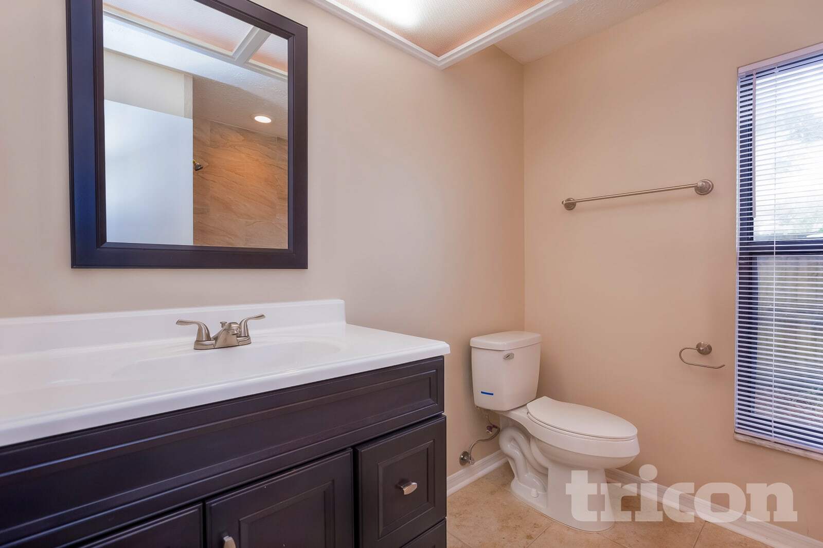 Building Photo - 1808 S Golfview Dr