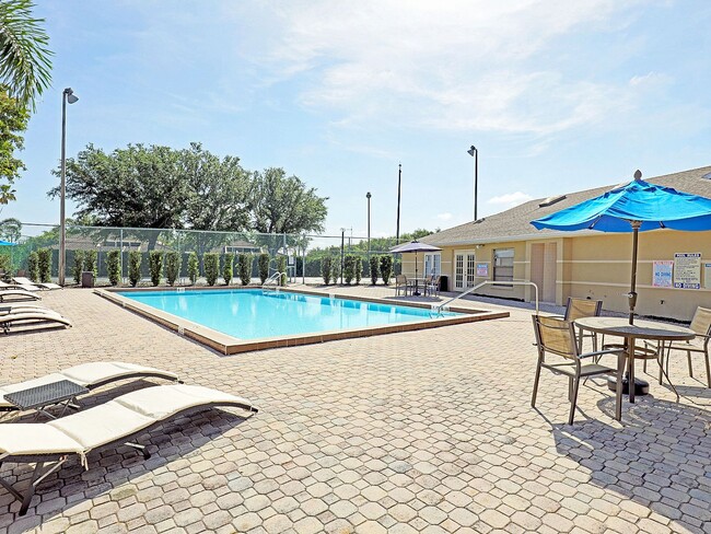 Building Photo - Mystic Gardens 5327-2707