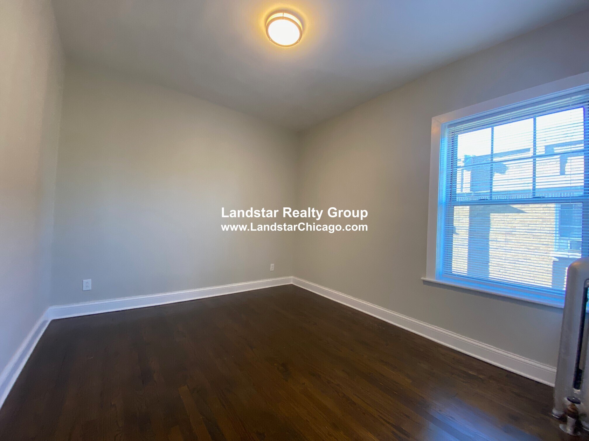 Building Photo - 730 Reba Pl
