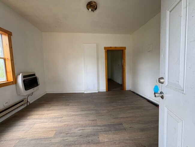 Building Photo - 810 Virginia Ave