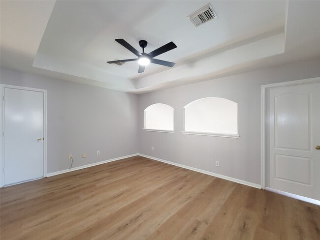 Building Photo - 9410 Barretts Glen Ct
