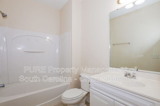 Building Photo - 302 Kiskadee Loop