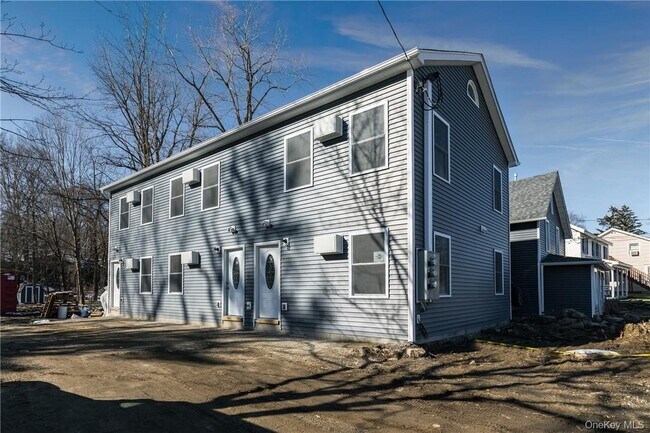 Building Photo - 36 Main St