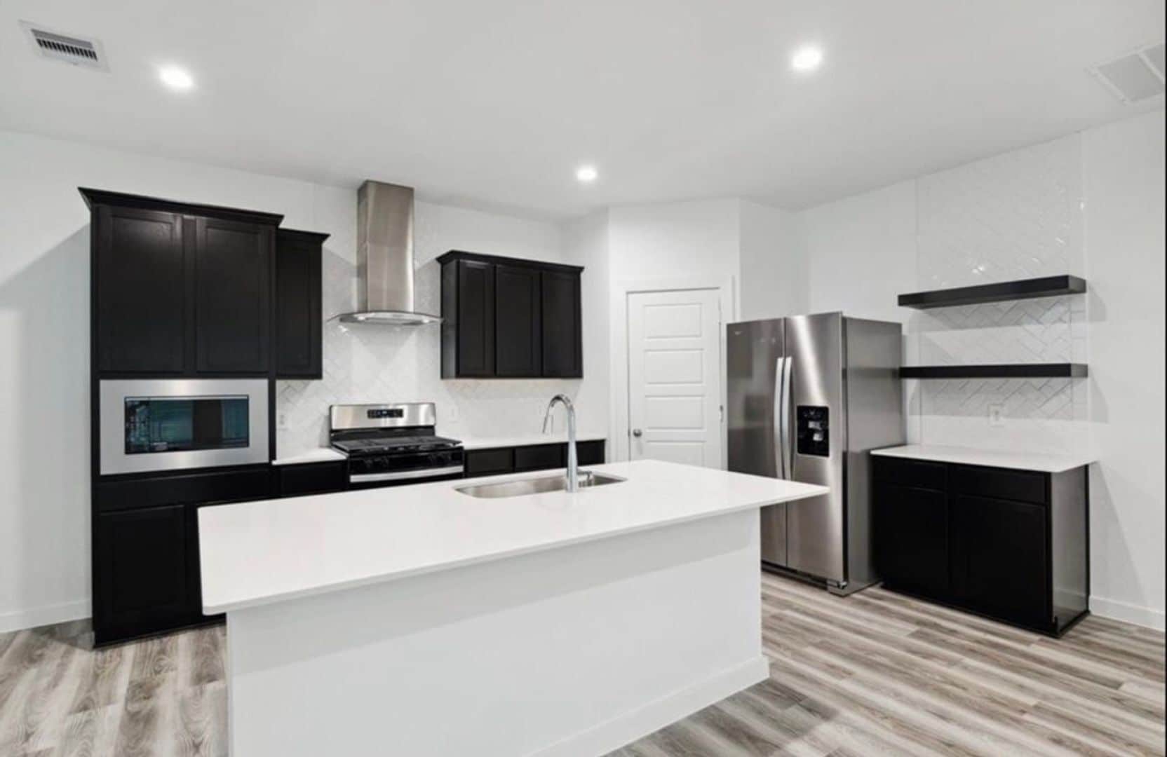 Building Photo - 2911 Crown Gate Dr