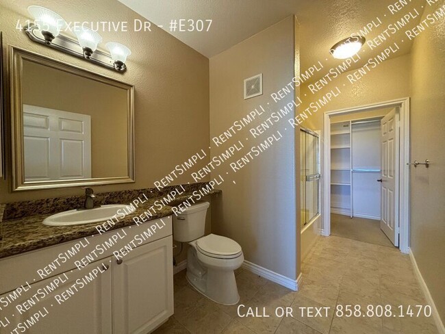 Building Photo - Sparkling 2 BR 2 BA Condo for Lease!