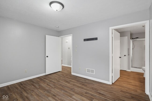 Building Photo - 6643 S New Jersey St