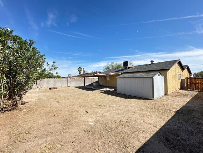 Building Photo - Charleston Lewis Homes