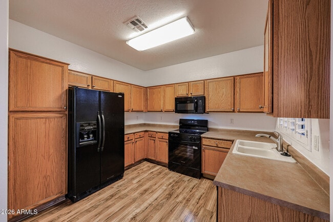 Building Photo - 16828 S Aqua Ct