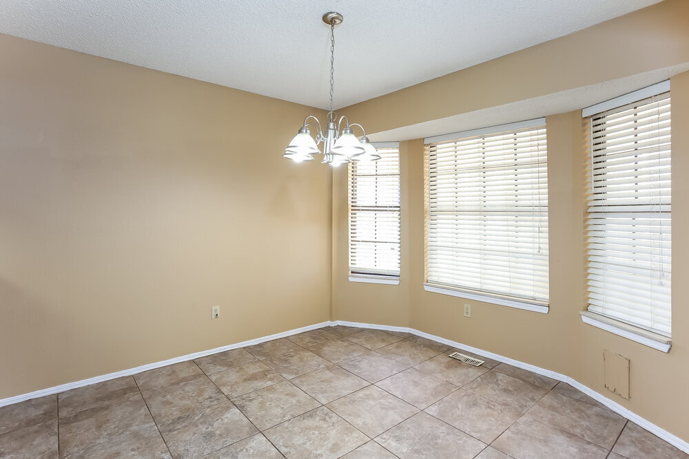 Building Photo - 9713 Hummingbird Ln