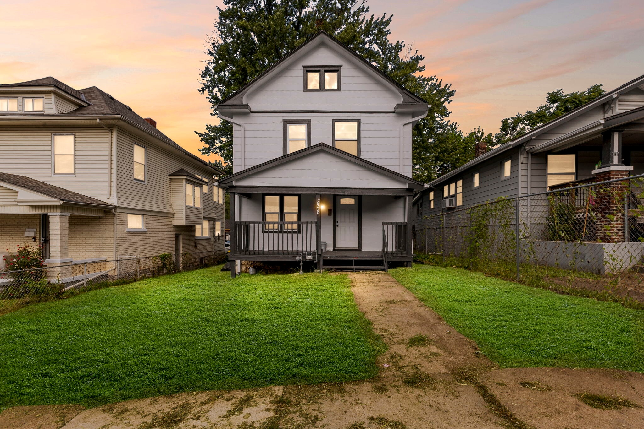 Building Photo - 336 N Hardesty Ave