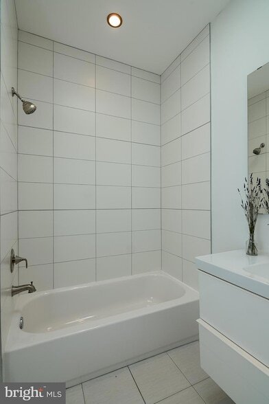 Building Photo - 2030 Flagler Pl NW