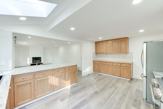 Building Photo - 12225 105th Ave NE