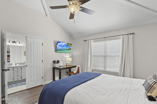 Building Photo - 5059 Crystal Sands Ct