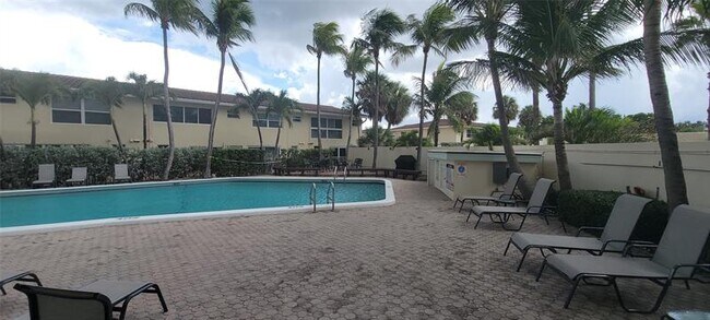 Building Photo - 6000 N Ocean Blvd